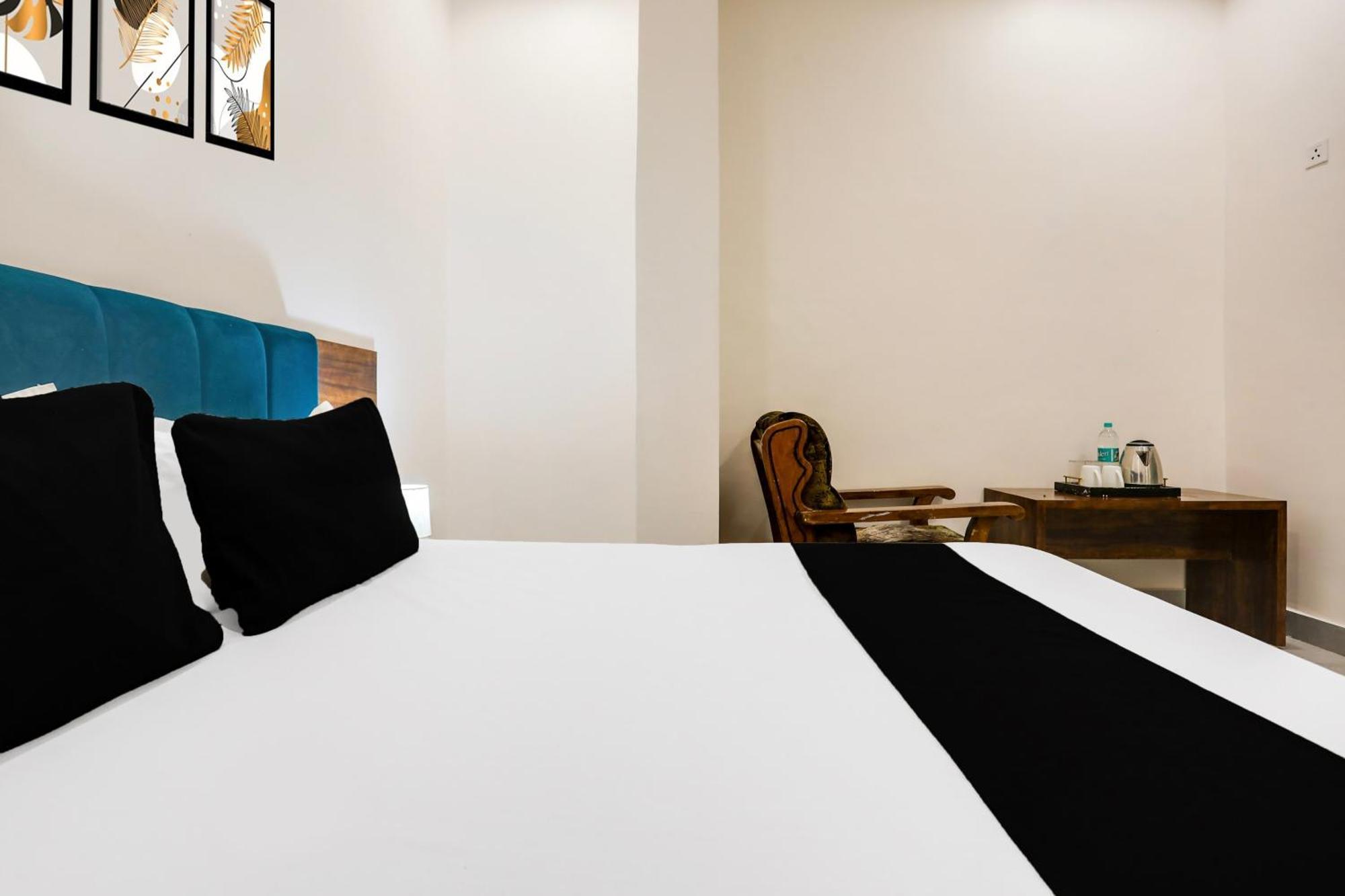 Super Hotel O Kota Near Railway Station Formerly Aagam Inn Tirath Exteriör bild