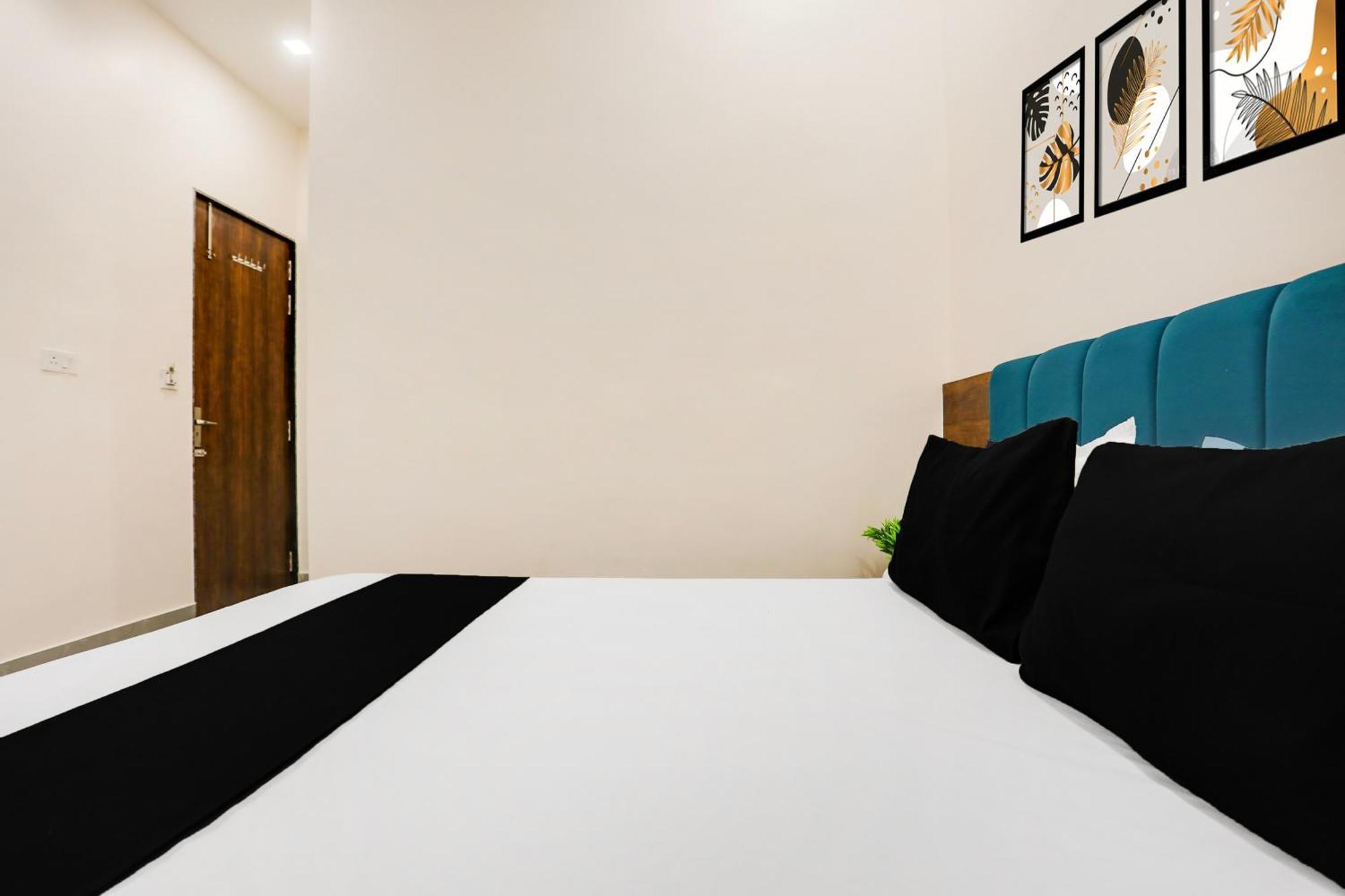 Super Hotel O Kota Near Railway Station Formerly Aagam Inn Tirath Exteriör bild